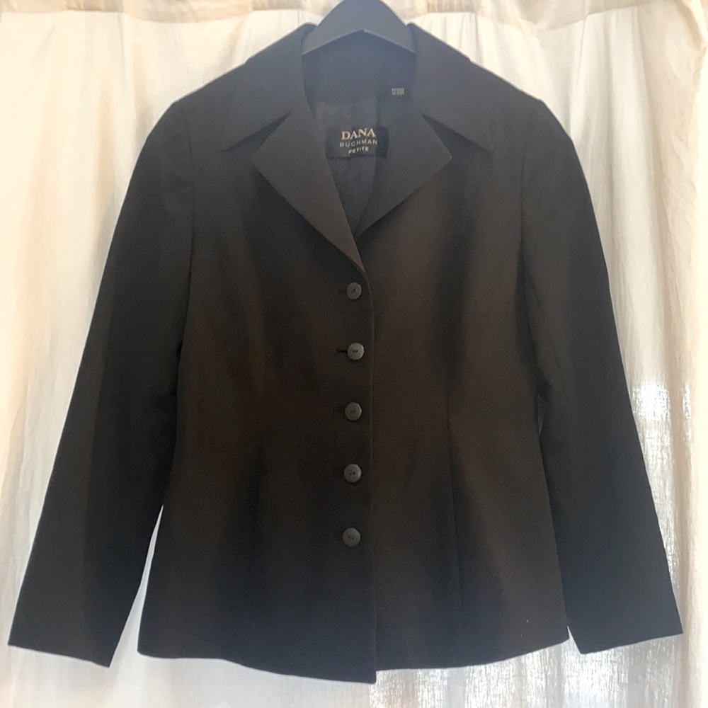 Blazer - Dana Buchanan -  Petite size 6 Suite Jacket - like new